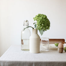 Lade das Bild in den Galerie-Viewer, Vase Amber aus Steingut - o cactuu