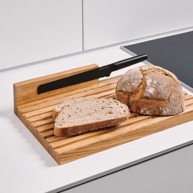 Brot Schneidebrett aus Eichenholz | clap Design x Naturewaves