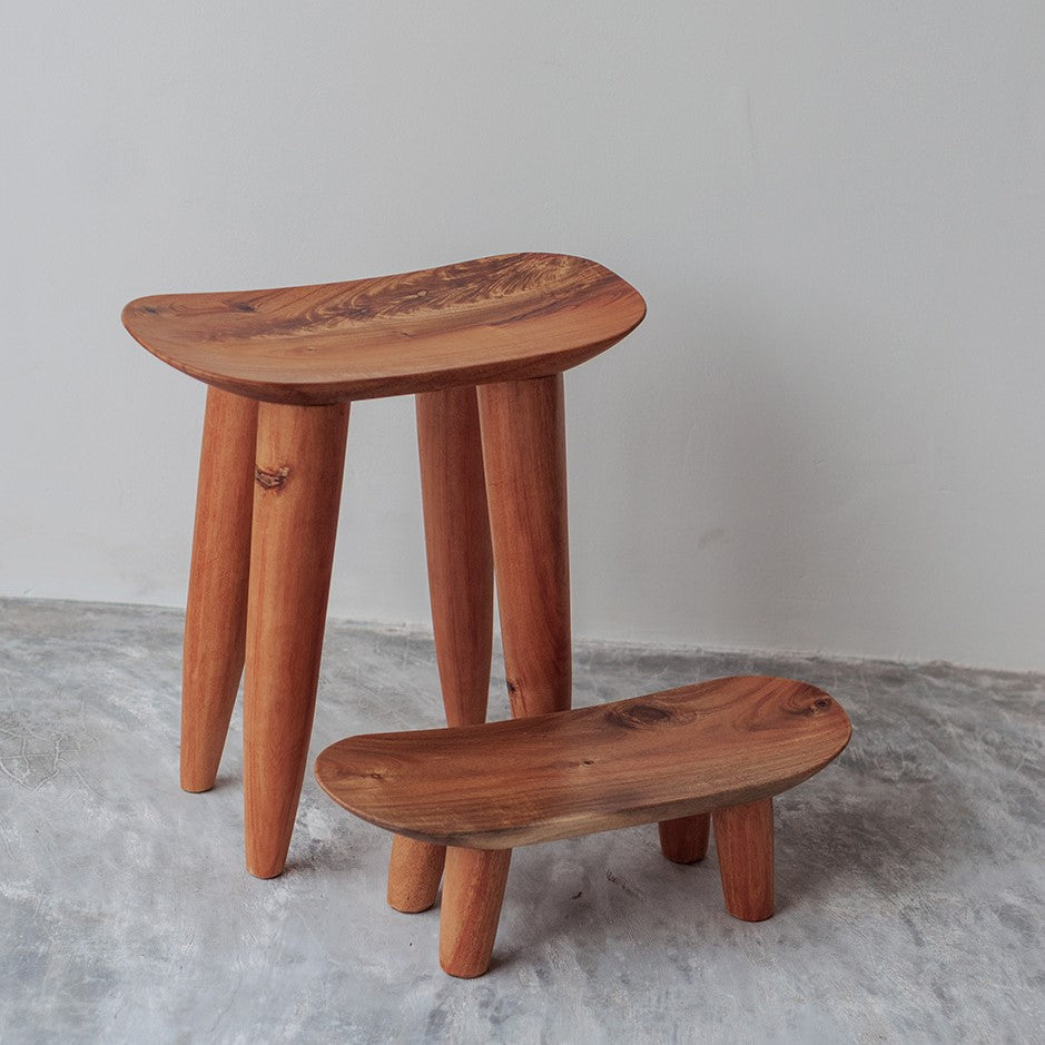 Pavil - Hocker aus Akazienholz